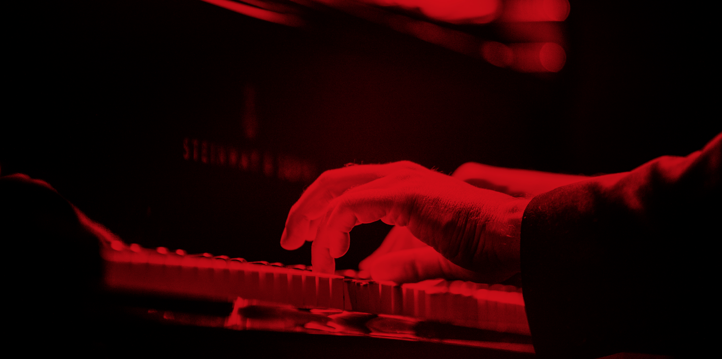 picture of hands playing the piano